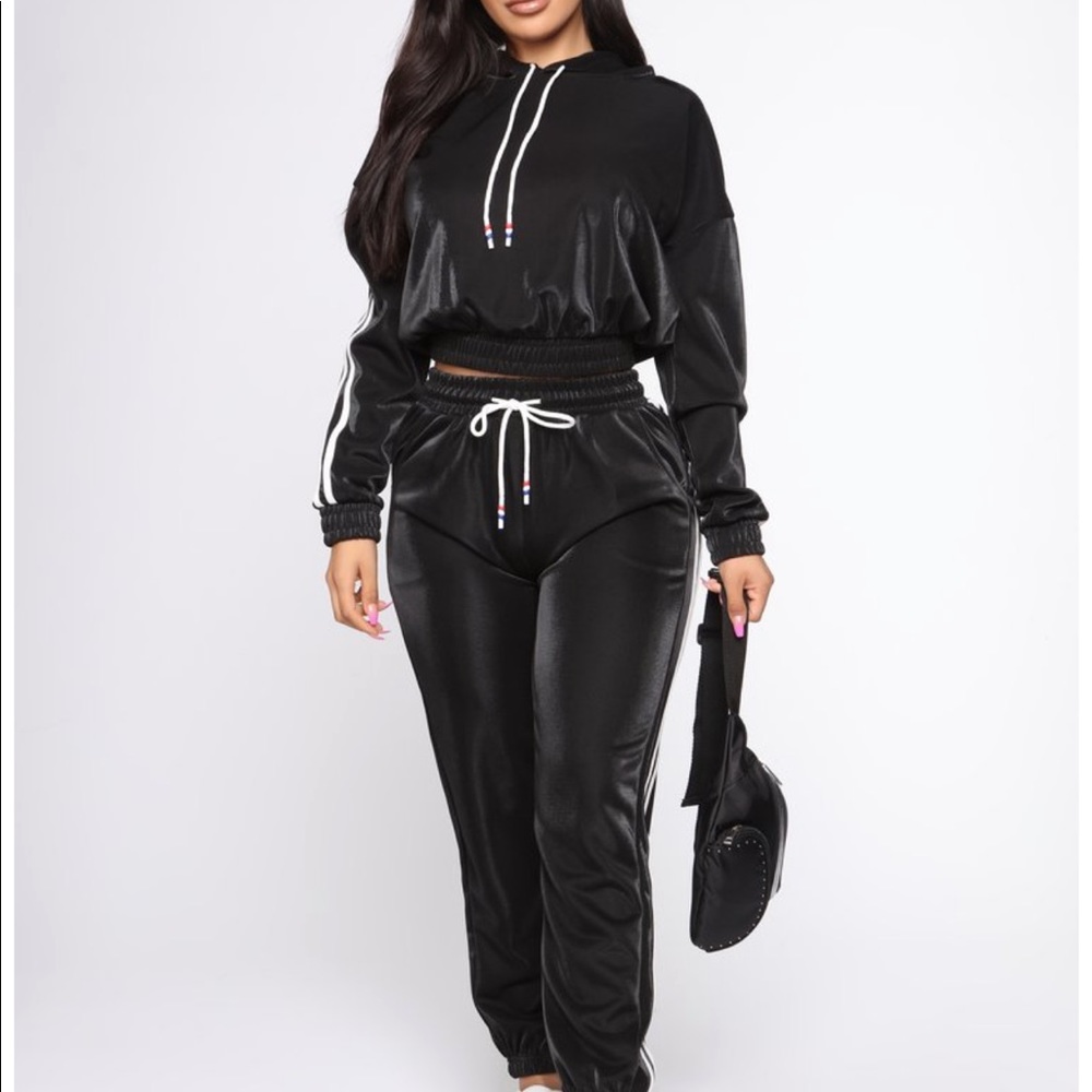 Cute NWT Matching Set🤩 - Picture 2 of 6